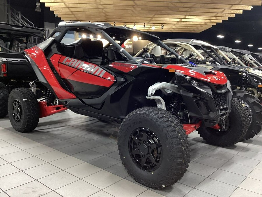 2024 Can-Am™ Maverick R X