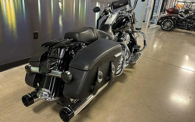 2013 Harley-Davidson FLHRC - Road King Classic