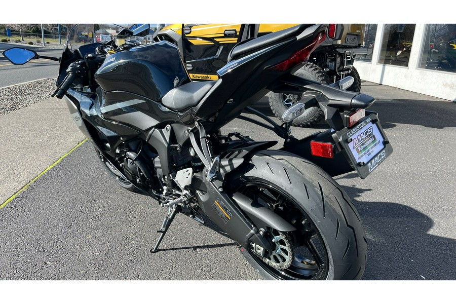 2026 Kawasaki ZX636KTFAL