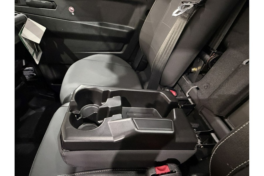 2026 Can-Am DEF LTD HD11