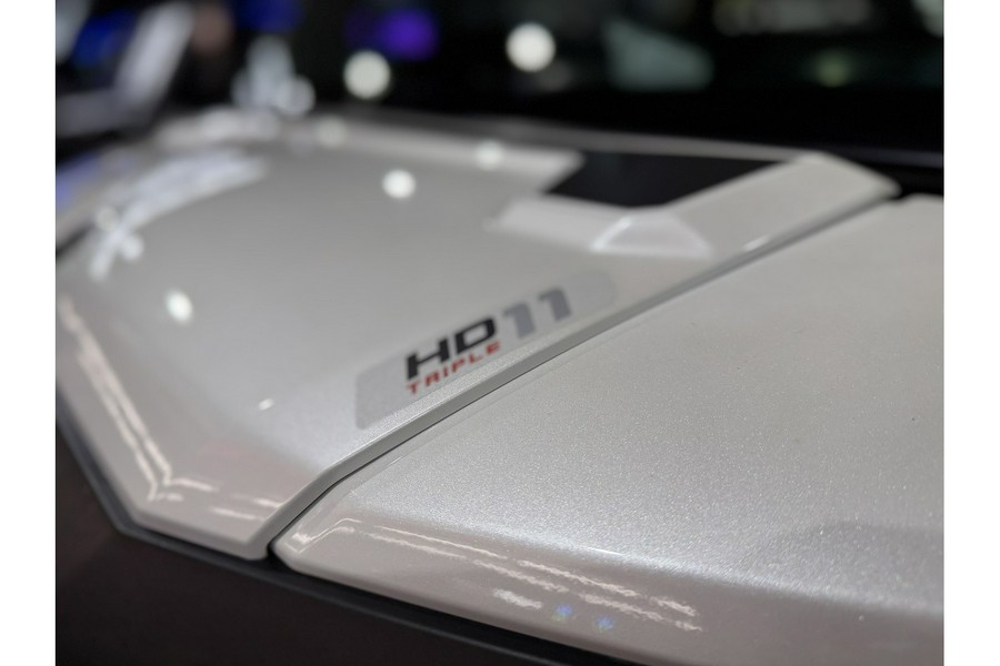 2026 Can-Am DEF LTD HD11