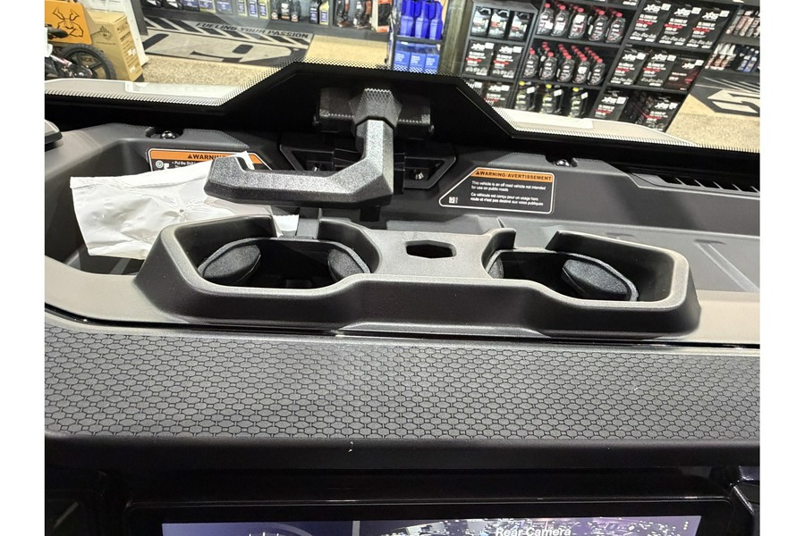 2026 Can-Am DEF LTD HD11