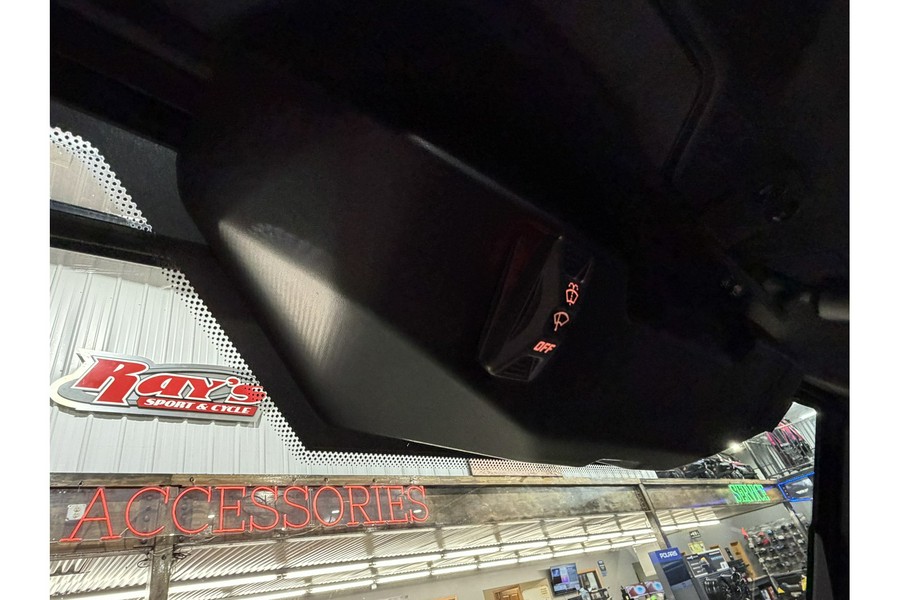 2026 Can-Am DEF LTD HD11