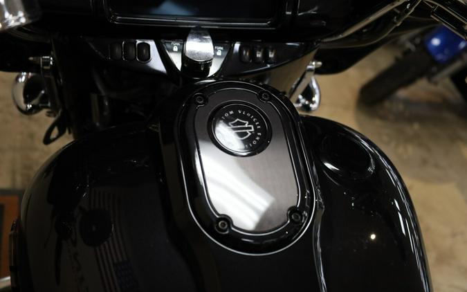 FLHXSE 2020 CVO™ Street Glide®