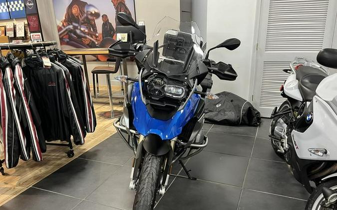 2017 BMW R 1200 GS Rally Standard Lupin Blue / Light Grey Metallic