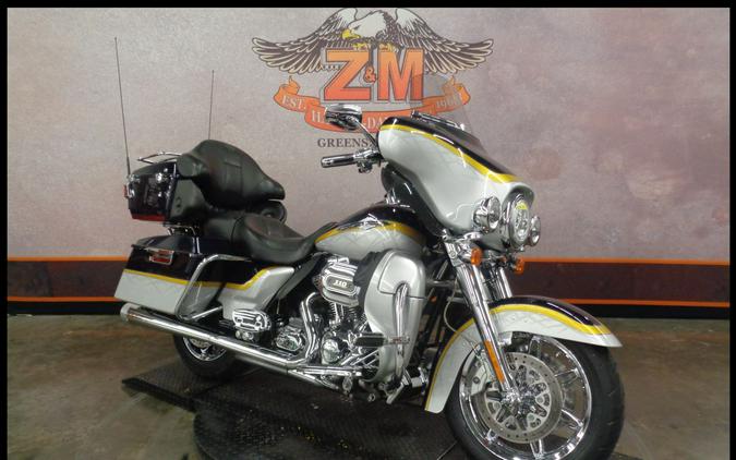 2012 Harley-Davidson CVO™ Ultra Classic® Electra Glide®