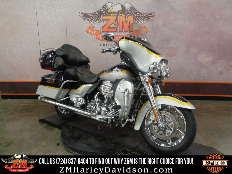 2012 Harley-Davidson CVO™ Ultra Classic® Electra Glide®