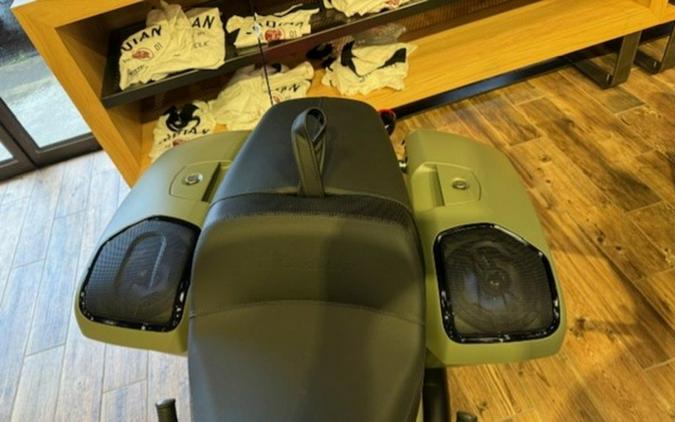 2025 Indian CHALLENGER DARK HORSE POWERBAND