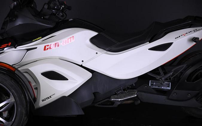 2014 Can-Am® Spyder® RS-S SE5