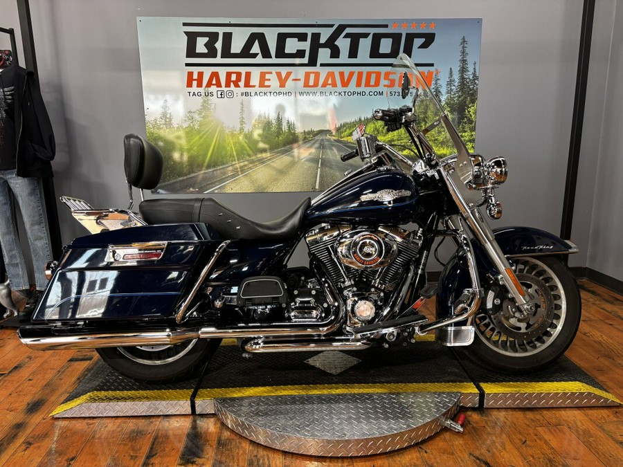 2011 Harley-Davidson® Road King® BLUE