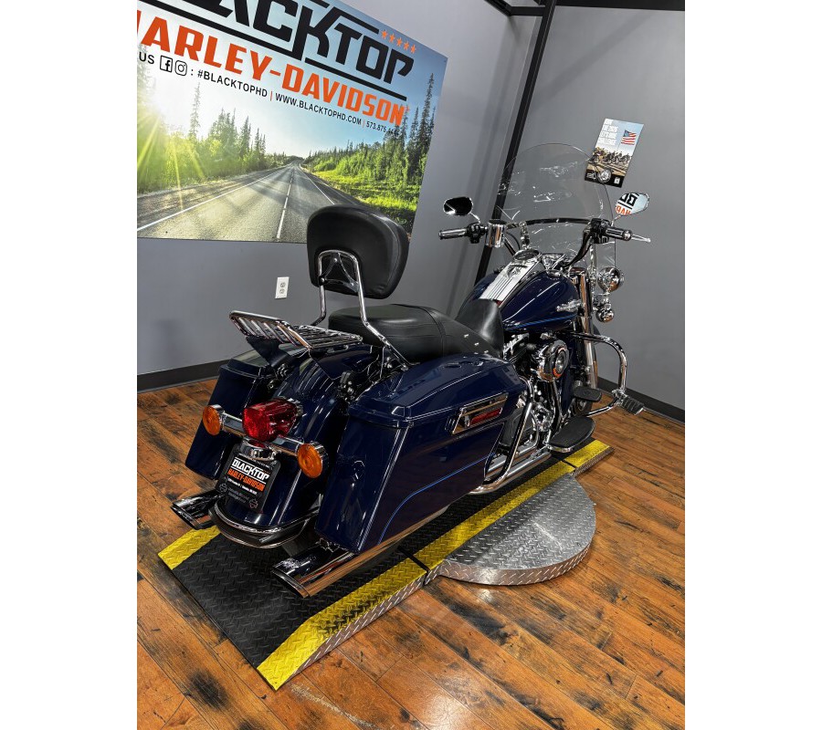2011 Harley-Davidson® Road King® BLUE