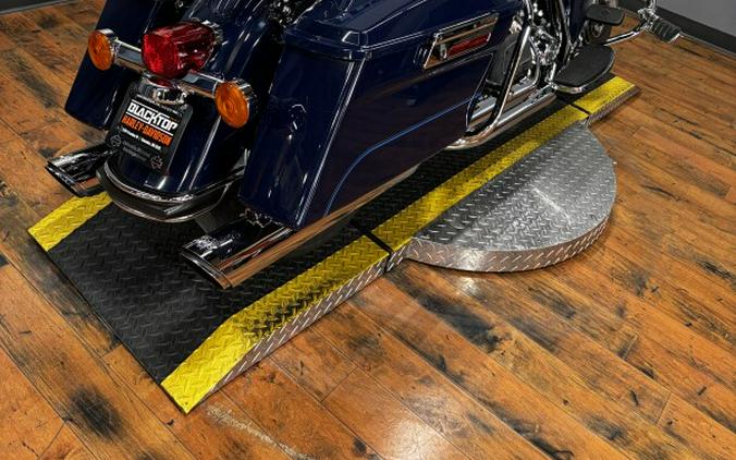 2011 Harley-Davidson® Road King® BLUE