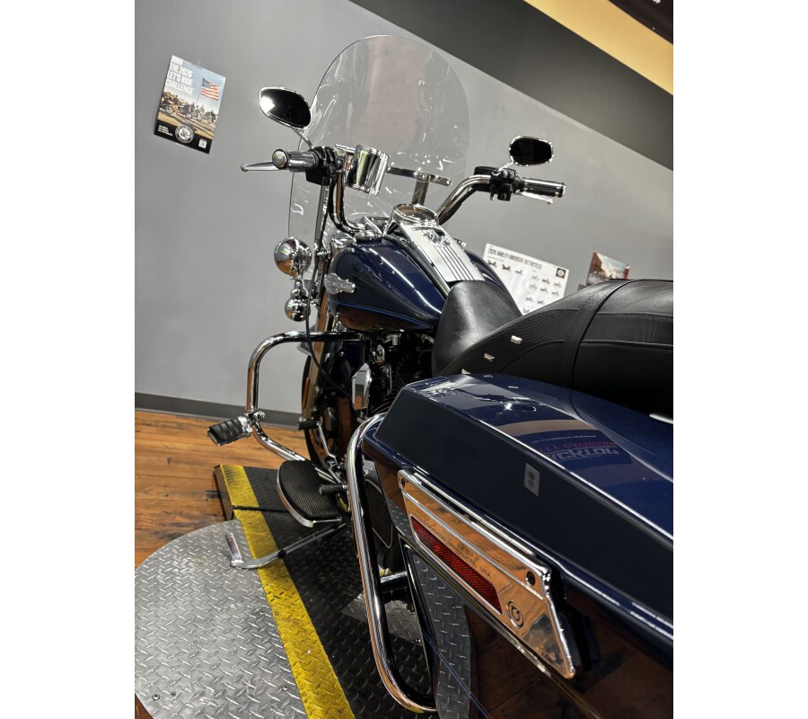 2011 Harley-Davidson® Road King® BLUE