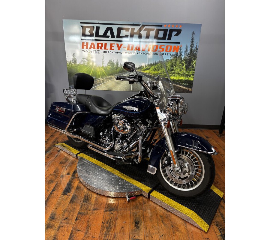 2011 Harley-Davidson® Road King® BLUE