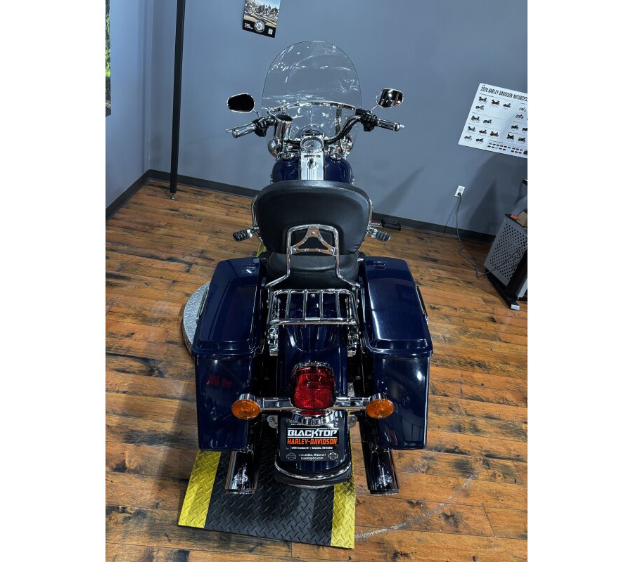 2011 Harley-Davidson® Road King® BLUE