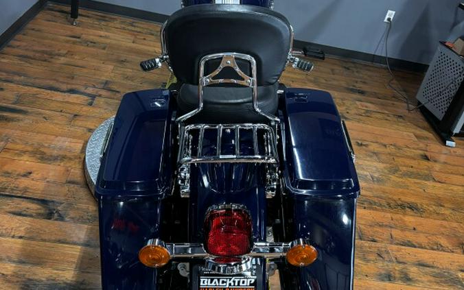 2011 Harley-Davidson® Road King® BLUE