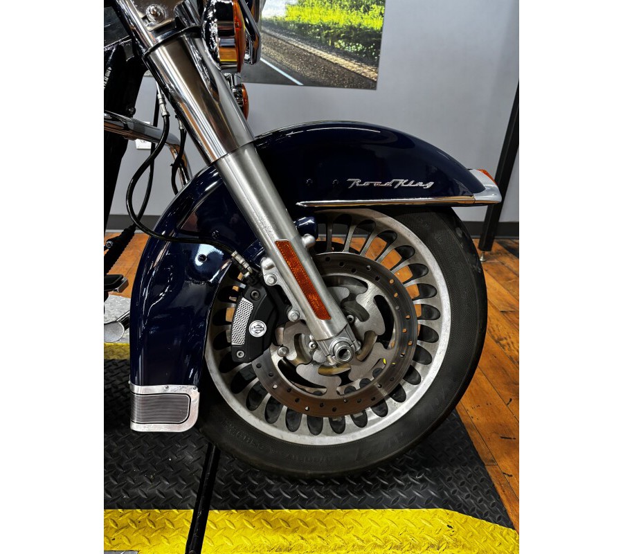 2011 Harley-Davidson® Road King® BLUE