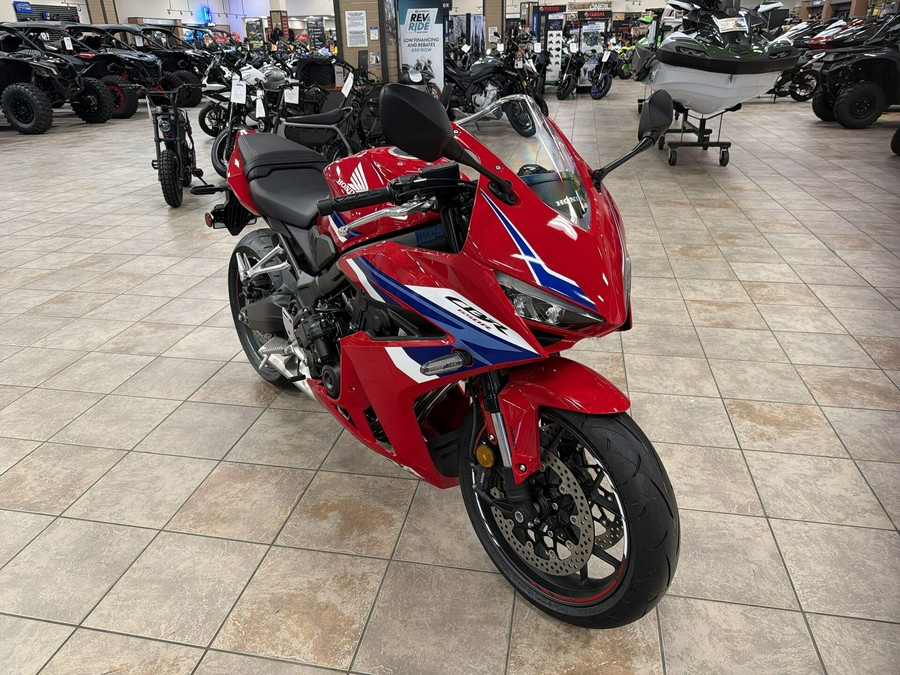 2026 Honda CBR650R E-CLUTCH