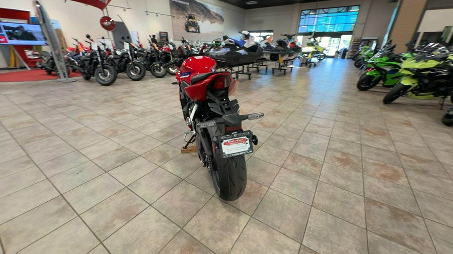 2026 Honda CBR650R E-CLUTCH
