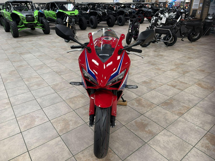 2026 Honda CBR650R E-CLUTCH