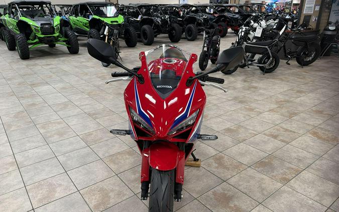 2026 Honda CBR650R E-CLUTCH