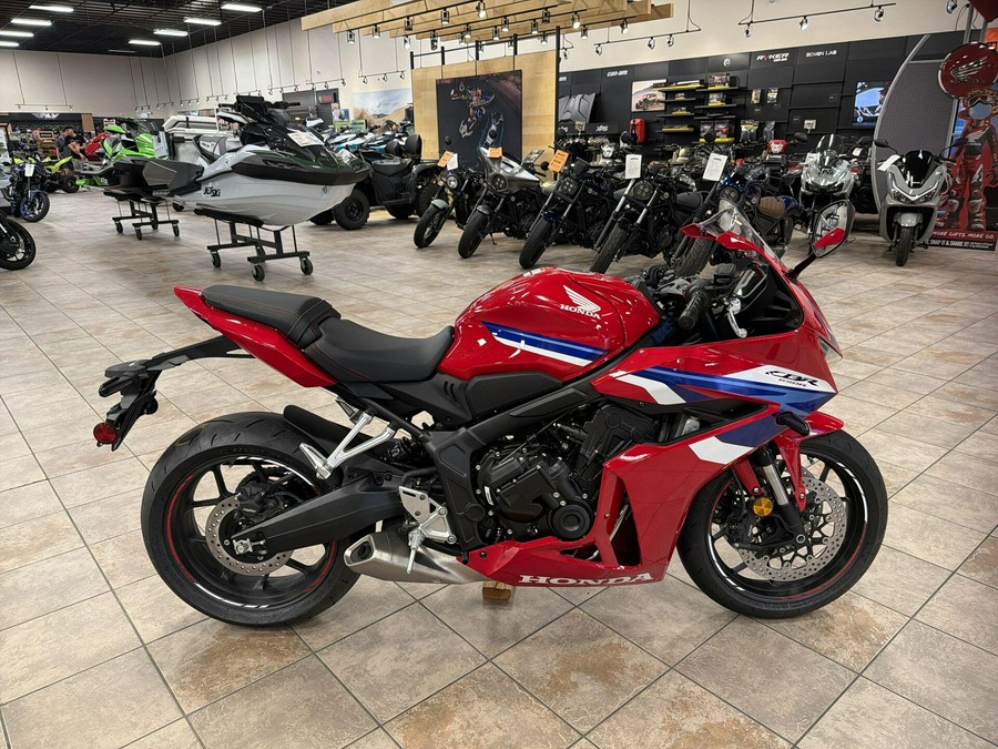 2026 Honda CBR650R E-CLUTCH