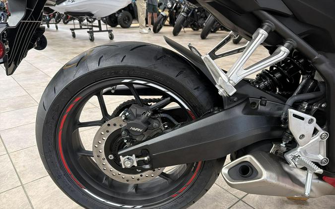 2026 Honda CBR650R E-CLUTCH