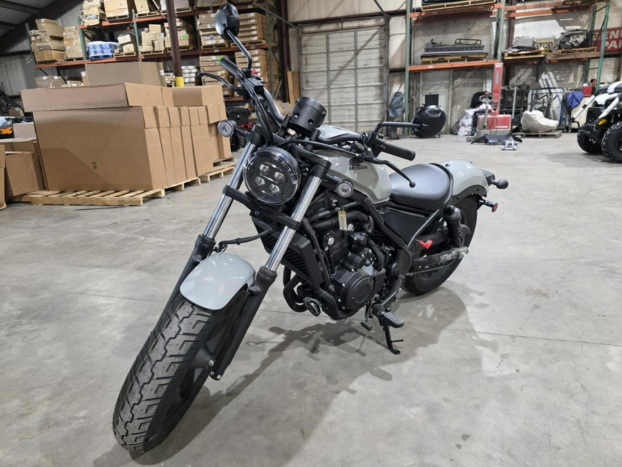 2026 Honda Rebel® 500 Base