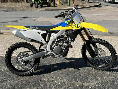 2022 Suzuki RM-Z250 Review [The Playful Motocross Racebike]