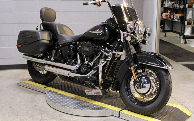 Used 2019 Harley-Davidson Softail Heritage Classic 114 FLHCS Motorcycle For Sale In Columbus, OH