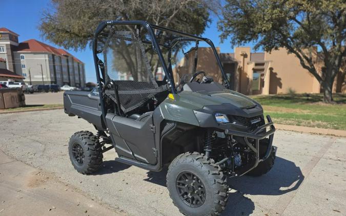 2026 Honda Pioneer 700-4 Deluxe