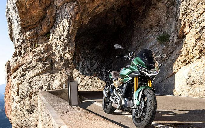 2023 Moto Guzzi V100 Mandello S