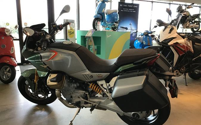 2023 Moto Guzzi V100 Mandello S