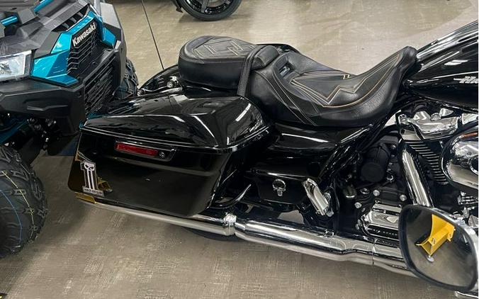 2017 Harley-Davidson Road Glide® Base