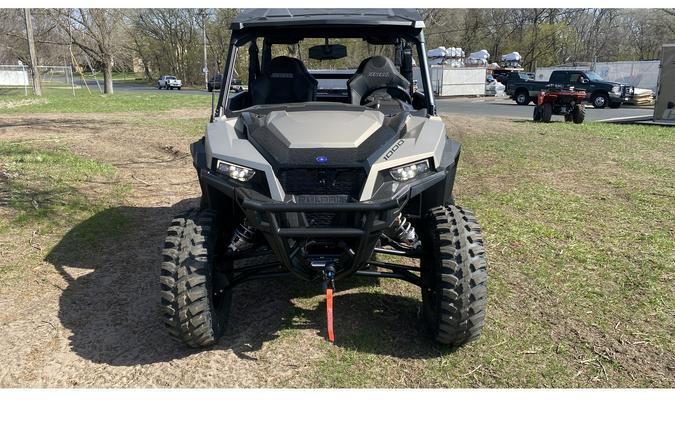 2024 Polaris Industries GENERAL XP 4 1000 ULTIMATE