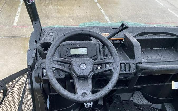 2026 Can-Am® Defender MAX HD7