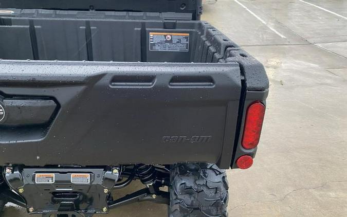 2026 Can-Am® Defender MAX HD7
