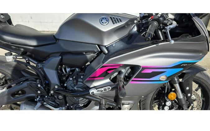 2024 YZF-R7 - Yamaha