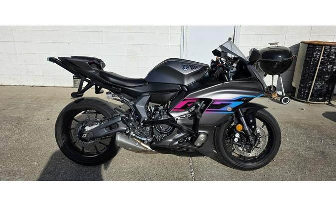 2024 YZF-R7 - Yamaha