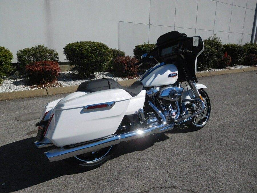 FLHX 2024 Street Glide®