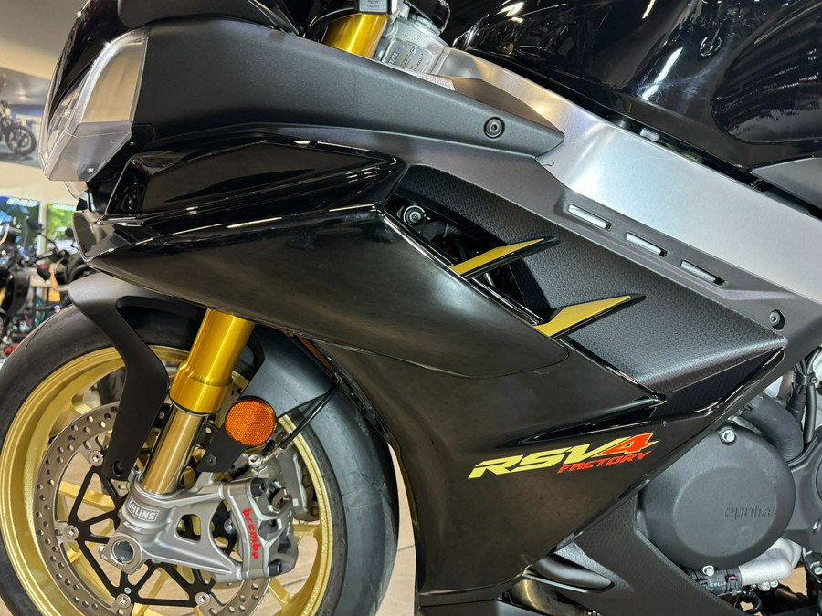 2022 Aprilia RSV4 1100 Factory