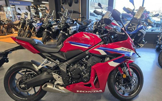 2026 Honda CBR650R E-Clutch