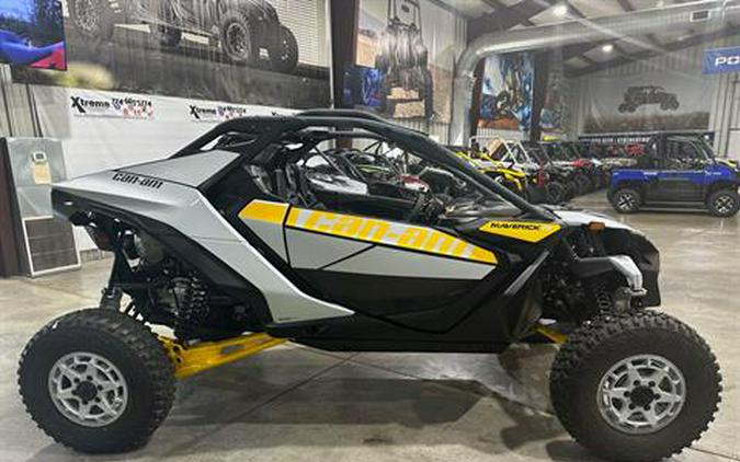 2024 Can-Am Maverick R