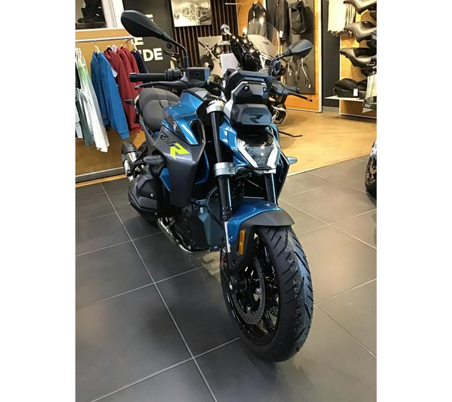 2026 BMW R 1300 R