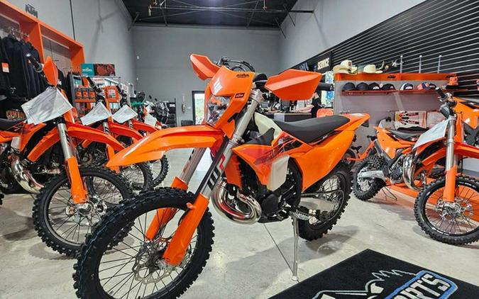 2027 KTM XC 300 W