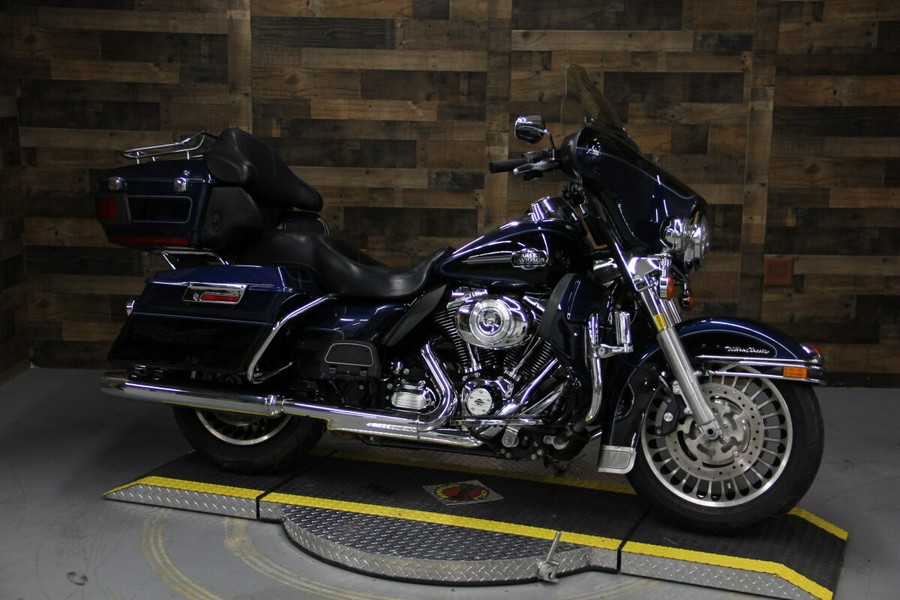 2013 Electra Glide Ultra Classic Big Blue Pearl/Vivid Black