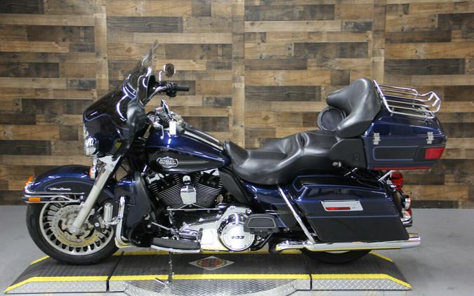 2013 Electra Glide Ultra Classic Big Blue Pearl/Vivid Black