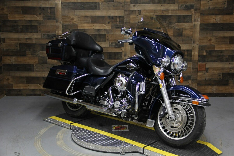 2013 Electra Glide Ultra Classic Big Blue Pearl/Vivid Black