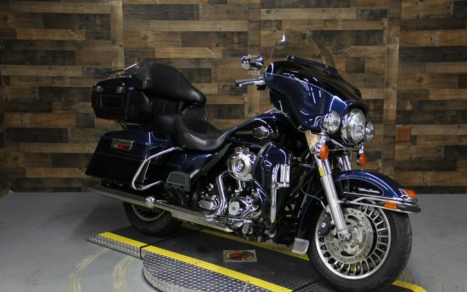 2013 Electra Glide Ultra Classic Big Blue Pearl/Vivid Black