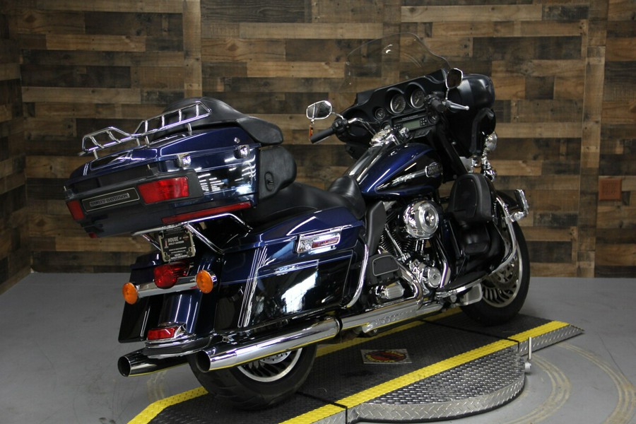 2013 Electra Glide Ultra Classic Big Blue Pearl/Vivid Black